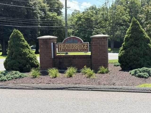 60 Heather Rdg