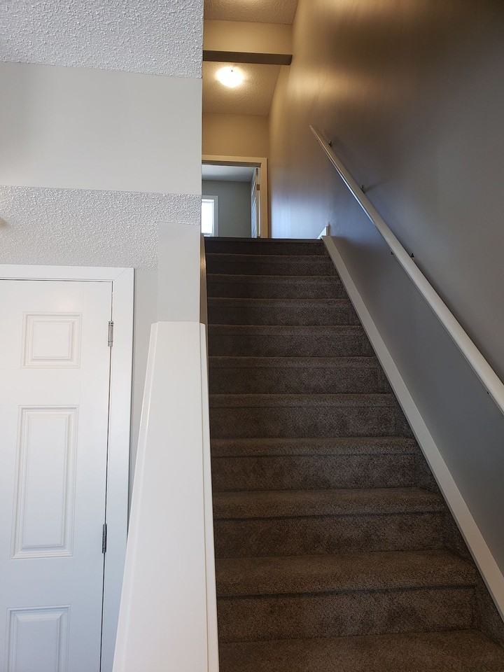 16903 -68 St - Photo 3 of 28
