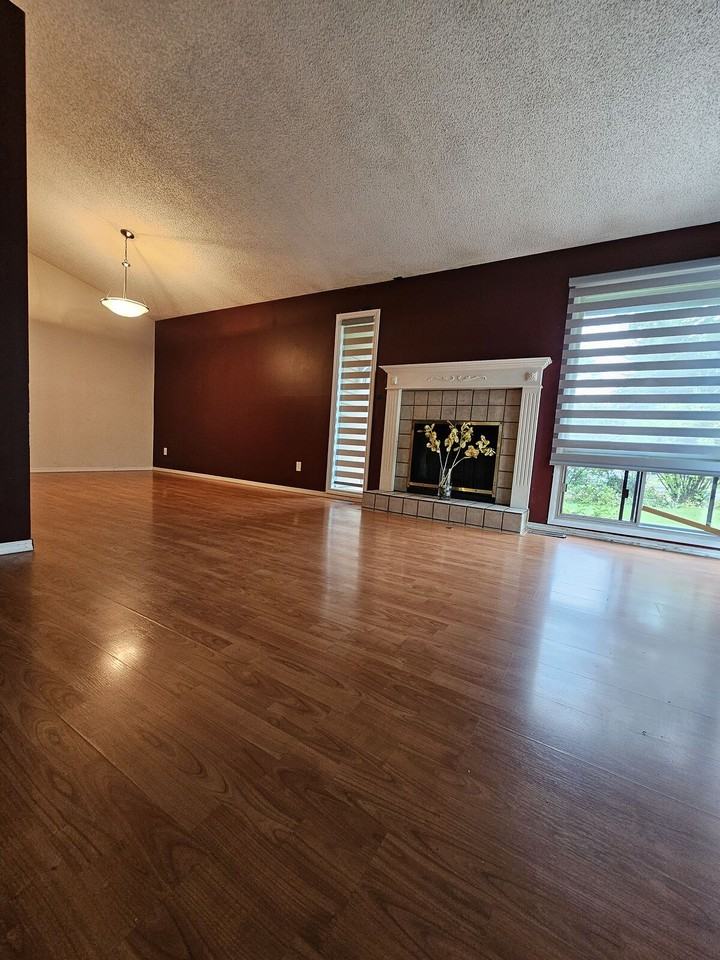 3412 64 St Ne - Photo 7 of 13
