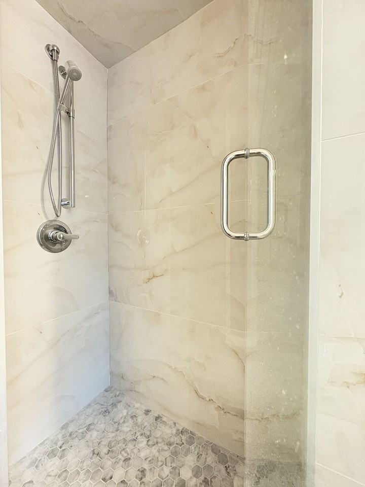 569 St. Giles Rd - Photo 7 of 17