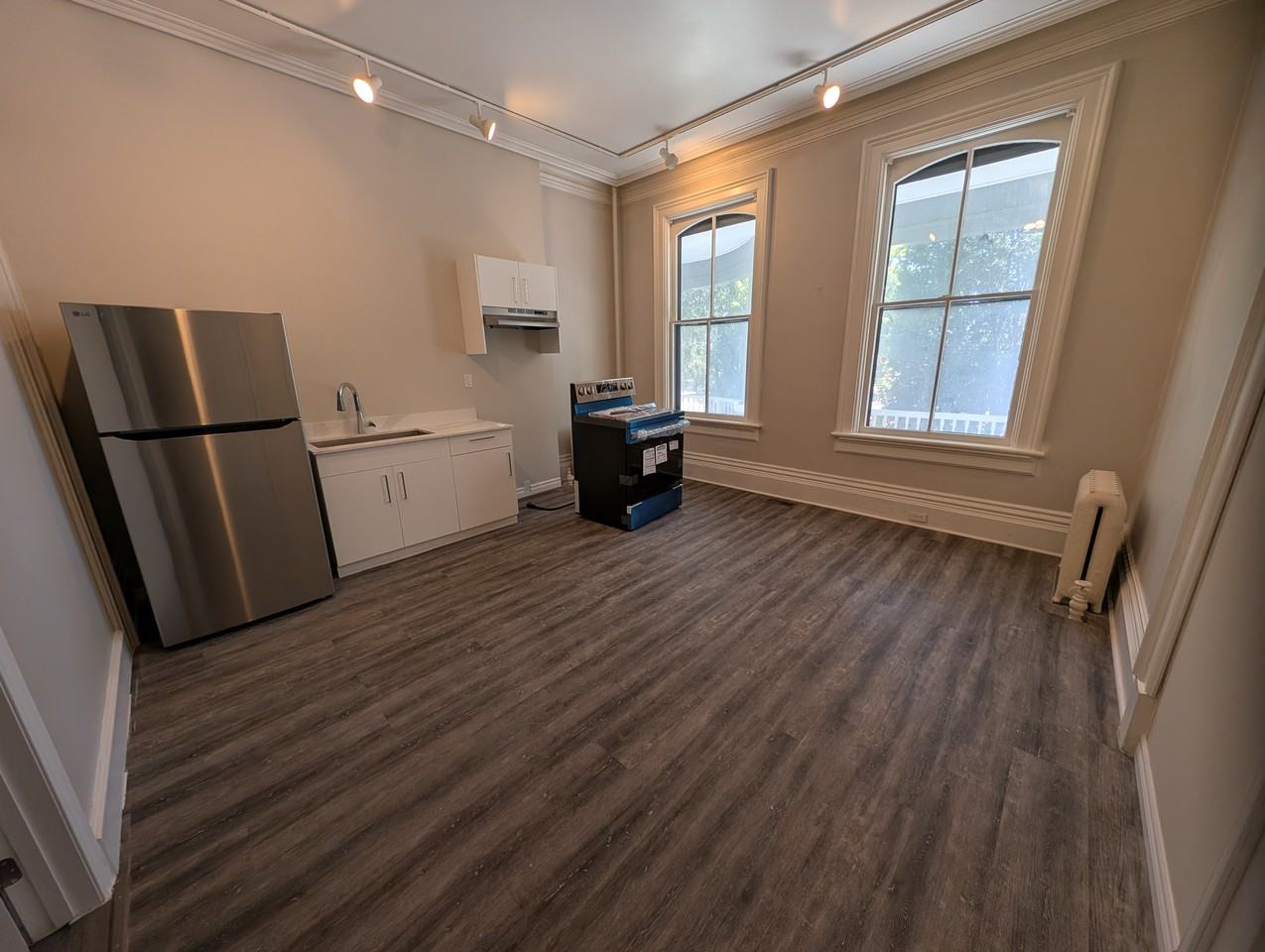 474 King Street #1 - Photo 3 of 9