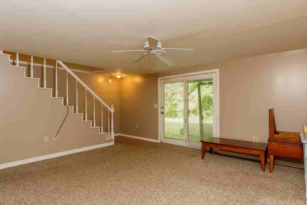31 Macintosh Ln #31 - Photo 4 of 11