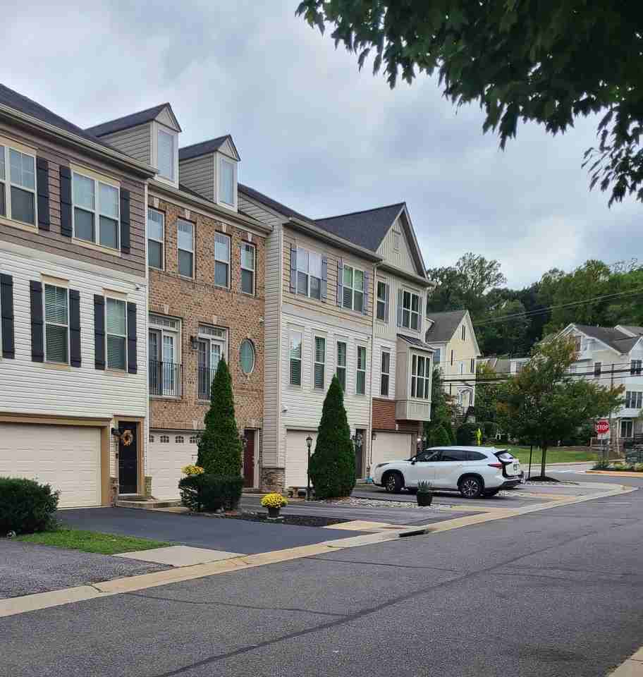 1443 Occoquan Heights Ct #NA - Photo 2 of 39
