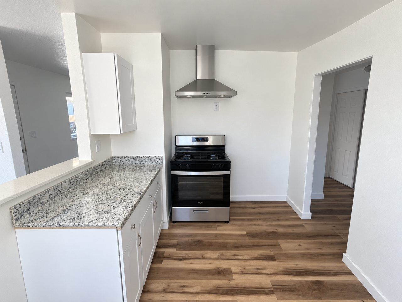 208 W Mountain View Ave #B - Photo 5 of 18