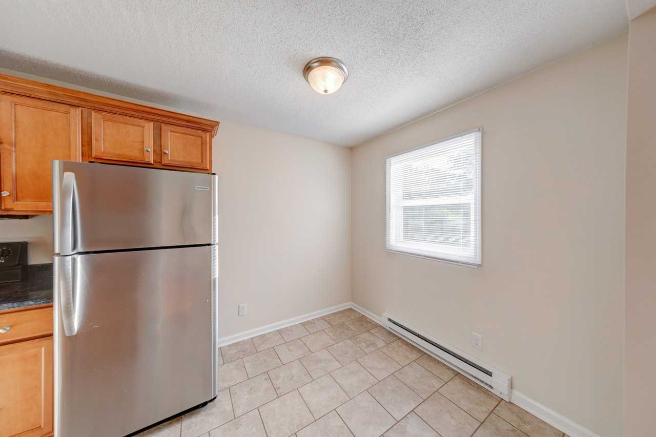 6301 W Kilgore Ave #10 - Photo 3 of 11