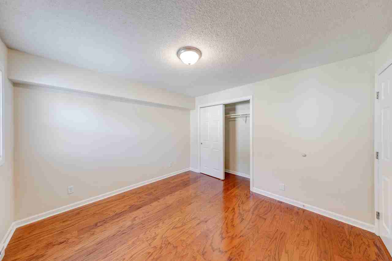 6301 W Kilgore Ave #10 - Photo 6 of 11