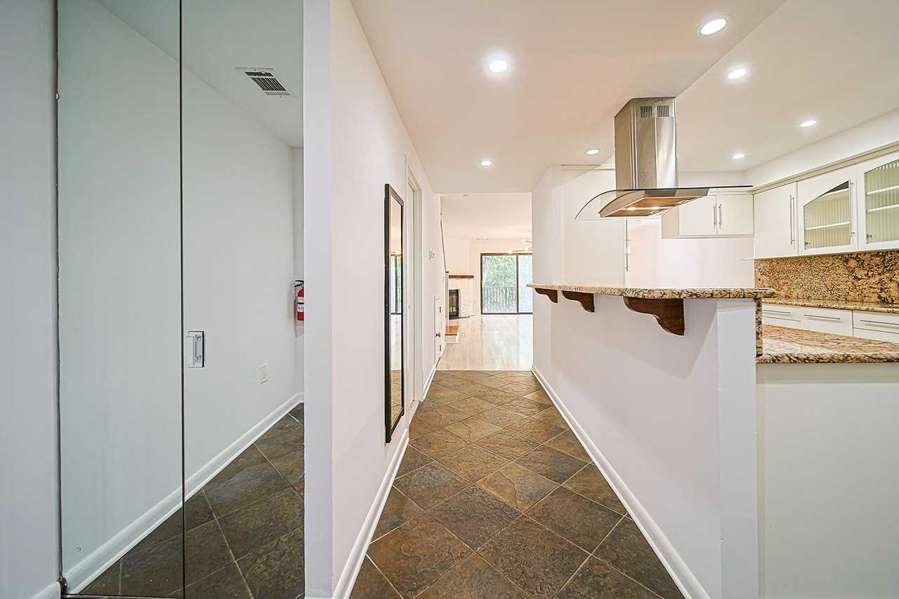 3 Whitman Ct #3 - Photo 2 of 33