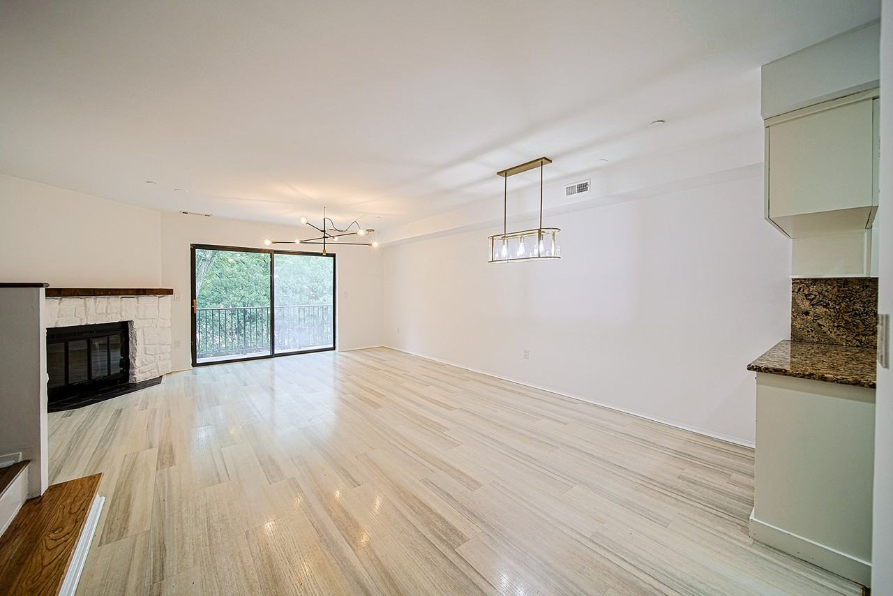 3 Whitman Ct #3 - Photo 7 of 33
