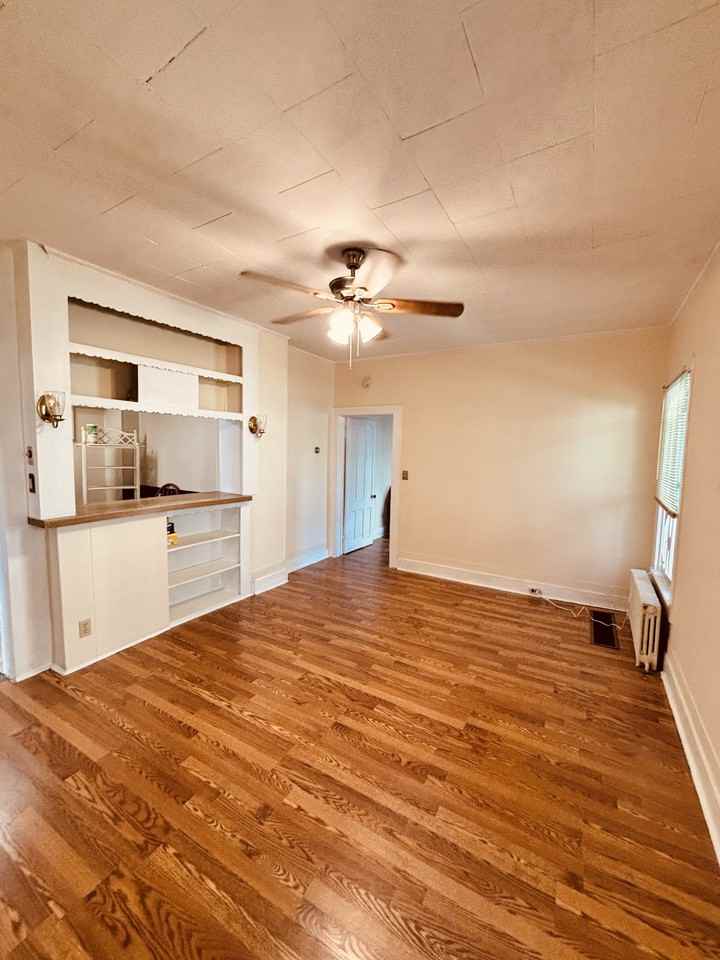 170 Ottawa St #1 - Photo 3 of 8