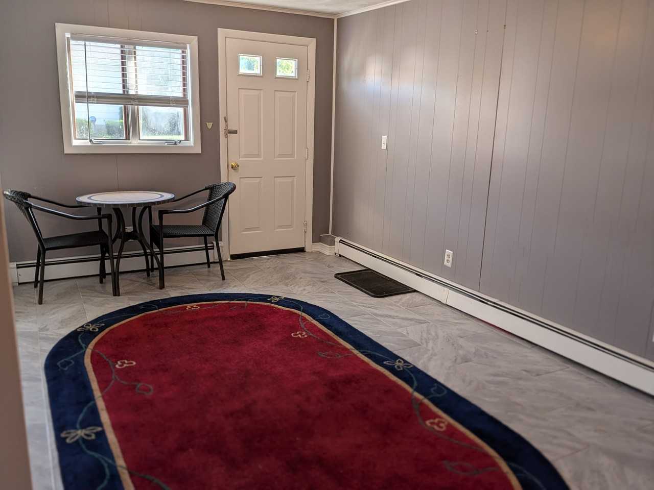 28 Halsey St #28B - Photo 2 of 8