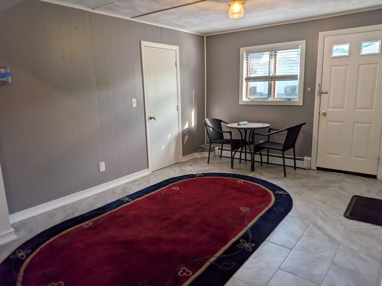 28 Halsey St #28B - Photo 3 of 8