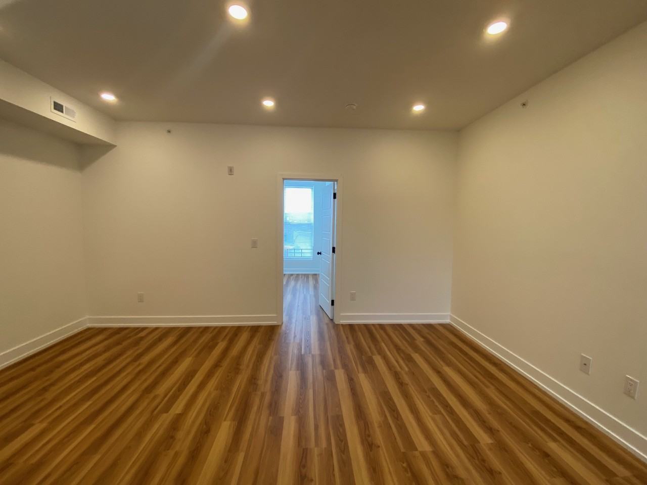 2325 Germantown Ave #3 - Photo 4 of 18