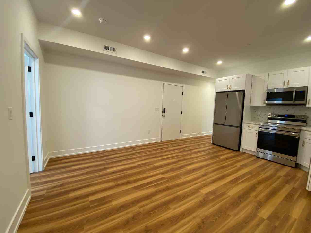 2325 Germantown Ave #2 - Photo 7 of 15