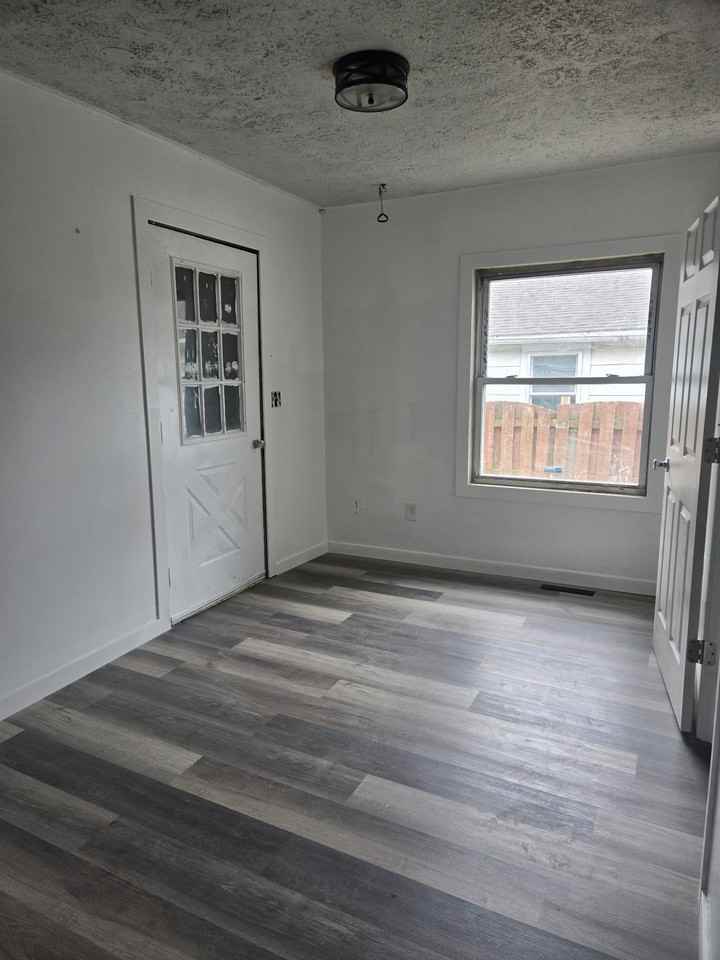 1236 S Jay St #NA - Photo 6 of 6