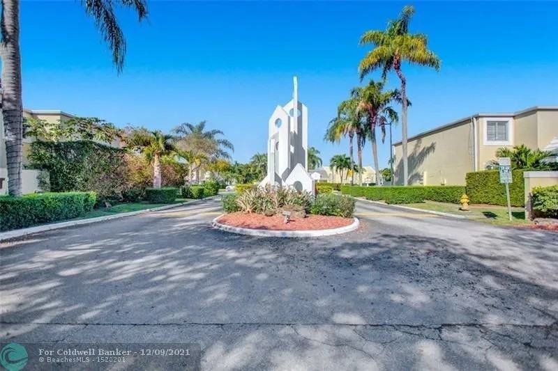 6870 Sw 45th Ln #3 - Photo 2 of 14