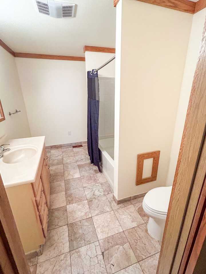 1808 Tacoma Point Dr E #NA - Photo 7 of 17