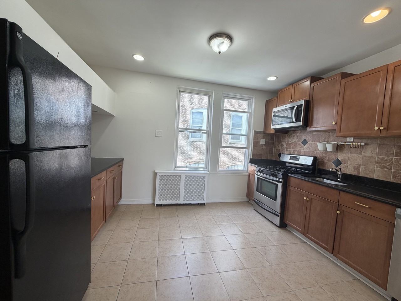 2305 Kerrigan Ave #2 - Photo 4 of 9