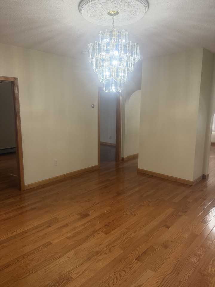 238 Rivet St #02 - Photo 7 of 19