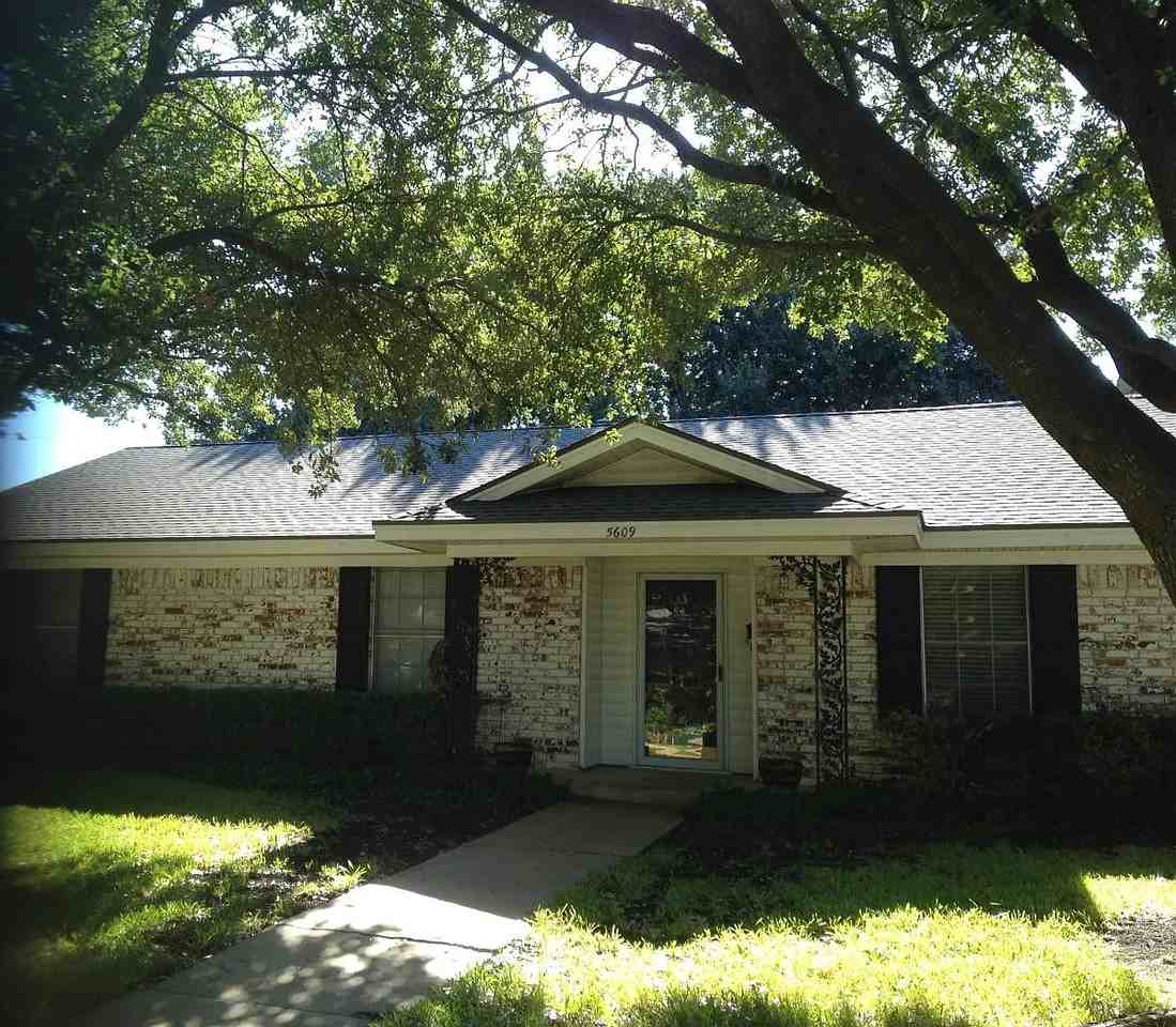 5609 Lake Highlands Dr #NA - Photo 2 of 18