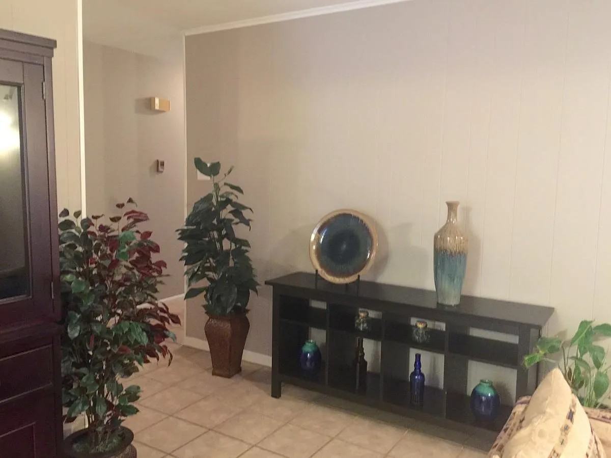 5609 Lake Highlands Dr #NA - Photo 3 of 18