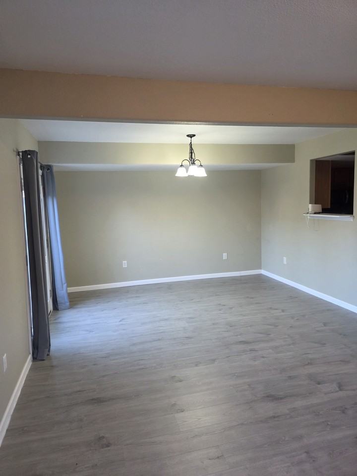 915 Pennsylvania Ave #915 - Photo 4 of 8
