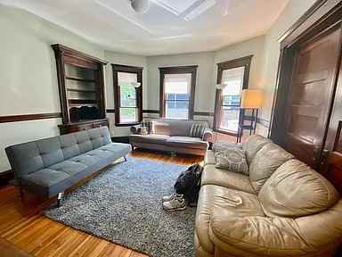 89 Winthrop St #2 - Photo 2 of 11