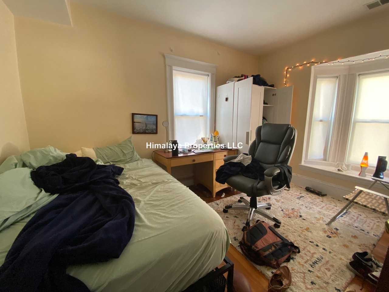 89 Winthrop St #2 - Photo 5 of 11