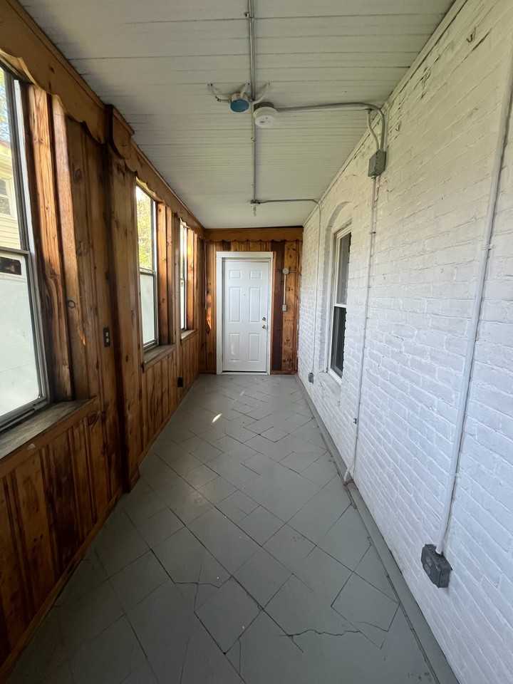 Gage St #1A - Photo 5 of 8