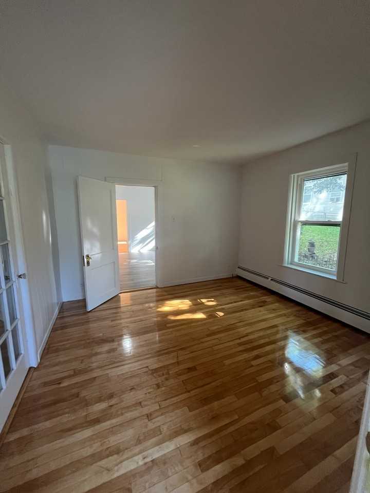 Gage St #1A - Photo 6 of 8