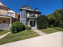 featured image of 474 King Street #3
