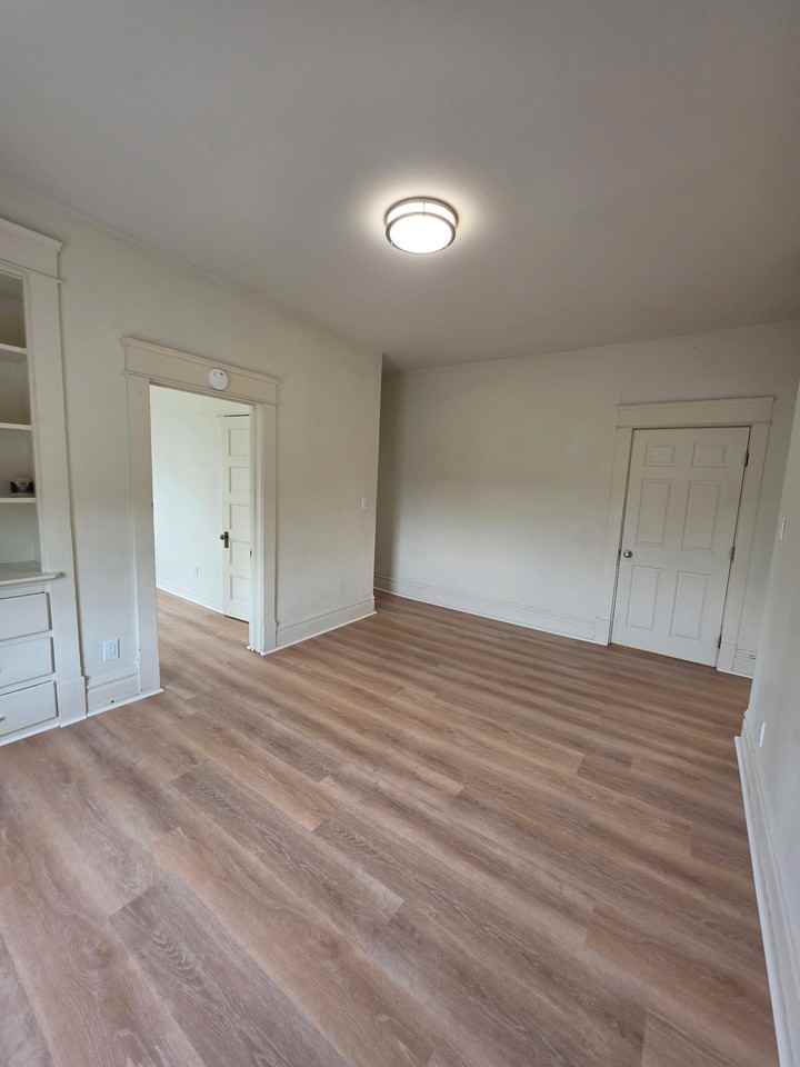 519 Highland Ave #302 - Photo 6 of 11