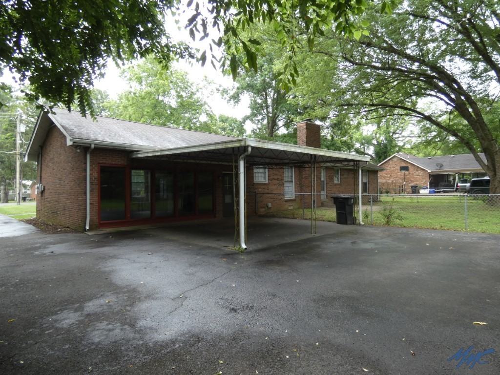 2411 Tinnell Ct - Photo 4 of 29