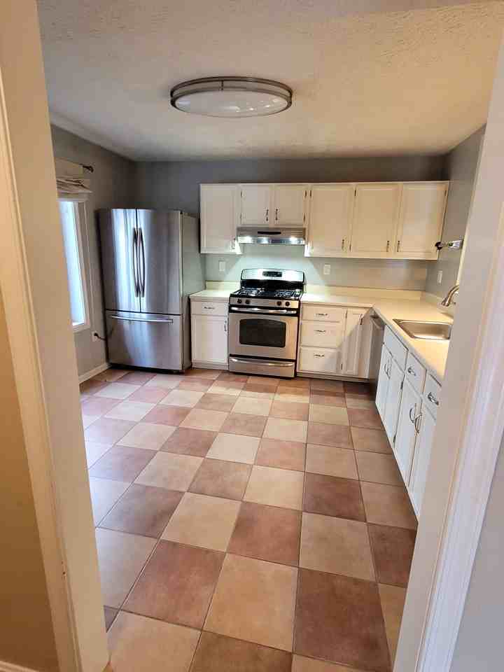 126 Windbrooke Cir #NA - Photo 6 of 22
