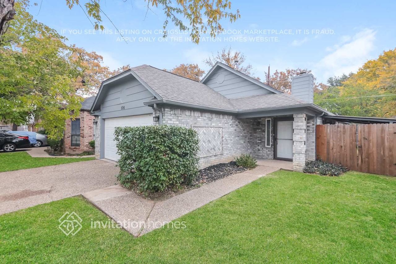 506 Bryan Ct - Photo 2 of 16