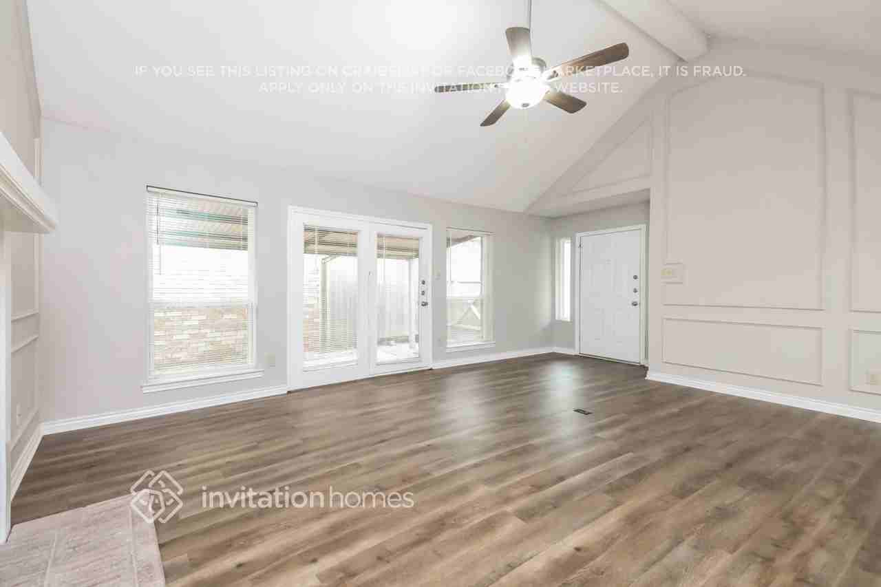 506 Bryan Ct - Photo 5 of 16