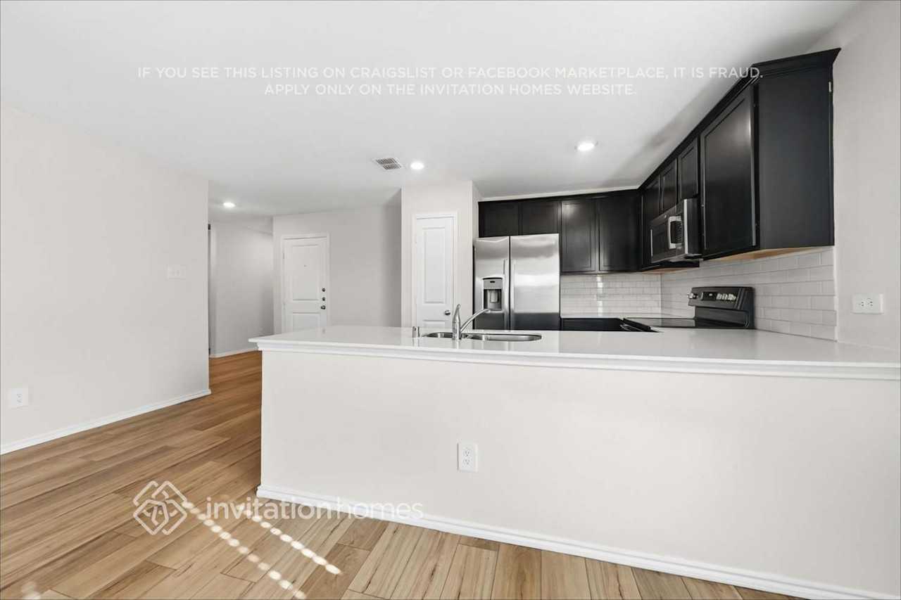 10538 Sewell Cir - Photo 6 of 19