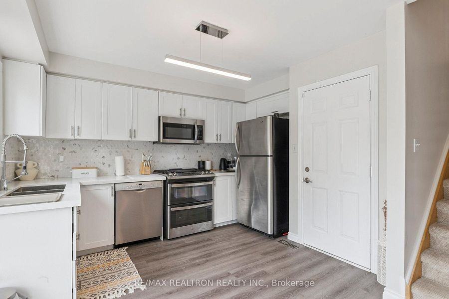 27 Haverhill Crescent - Photo 6 of 22