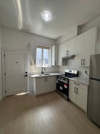 9112 156 Street - Photo 2 of 11