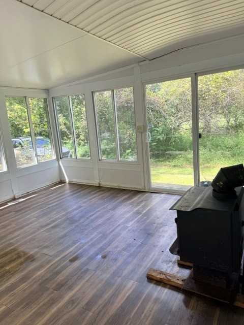 640 N Schwamberger Rd - Photo 3 of 14