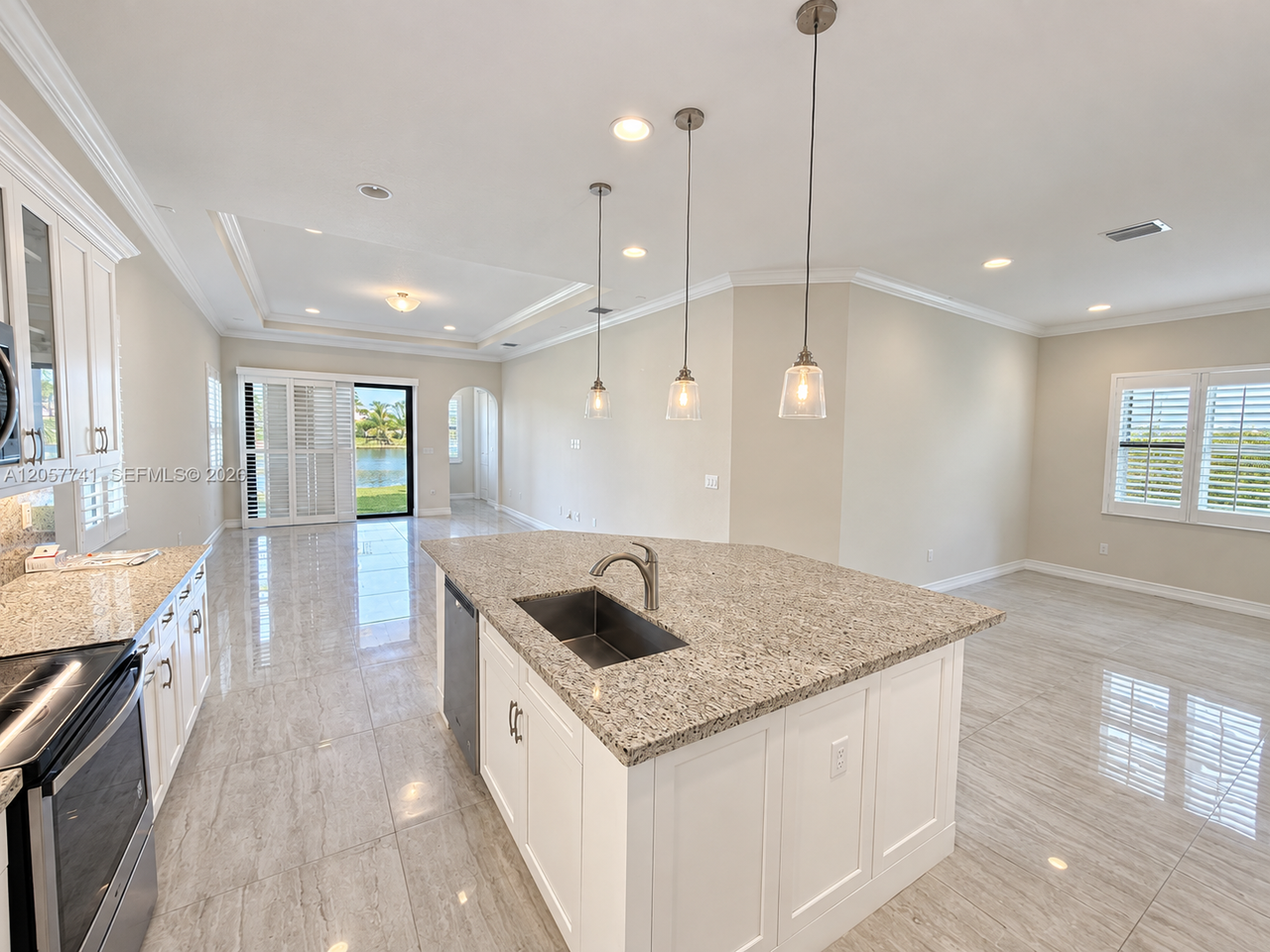 455 Southwest 113th Lane - Photo 2 of 11