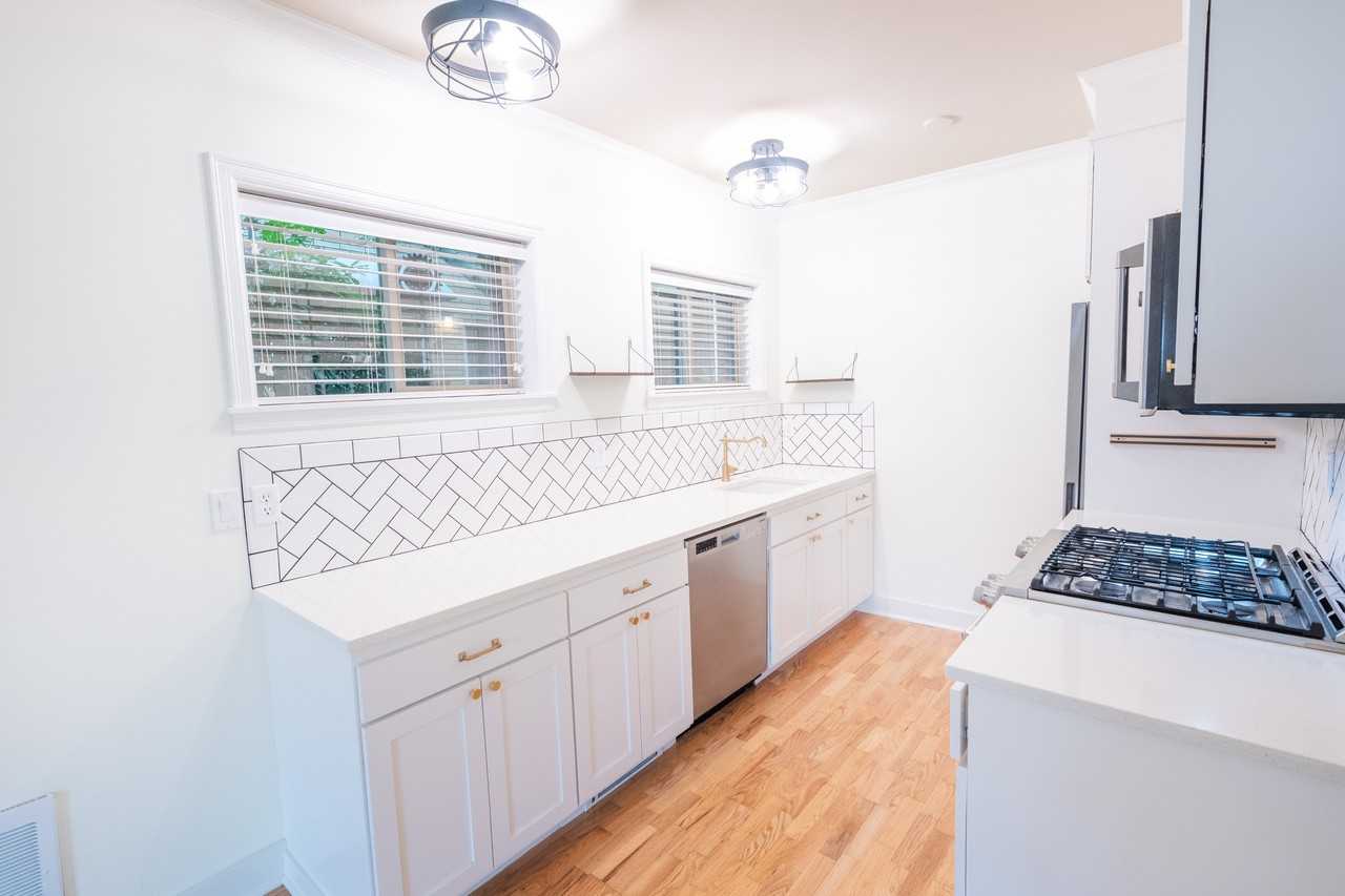 2203 Yale Ave E #1 - Photo 6 of 21