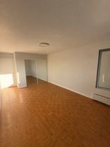 4530 Ch de la Côte-des-Neiges - Photo 1 of 1