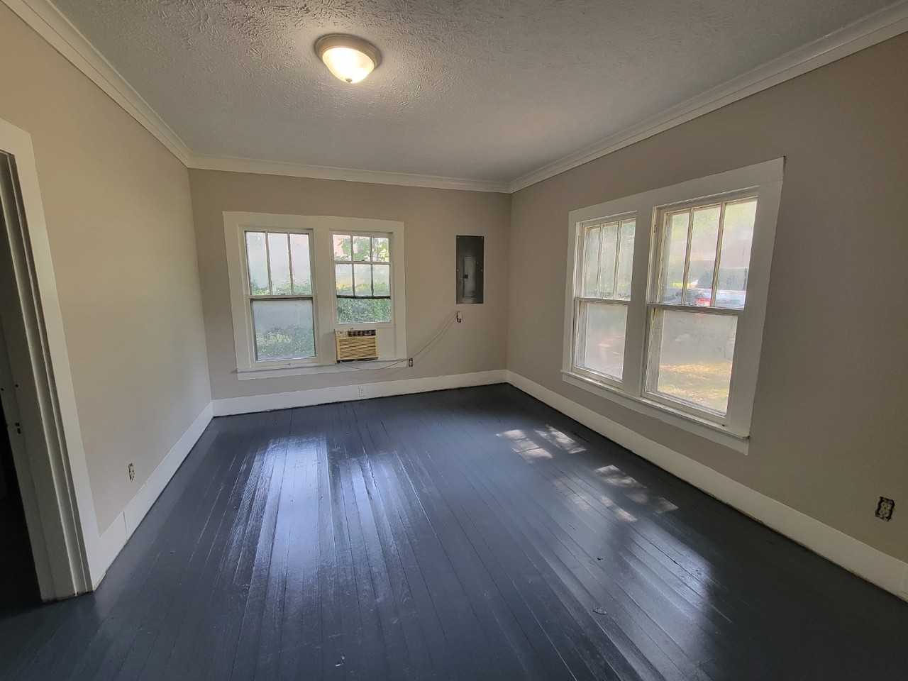 269 W Forest Ave - Photo 6 of 11