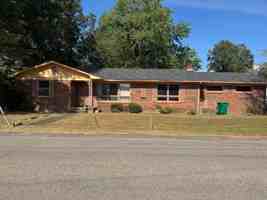 featured image of 4030 W Jackson St
