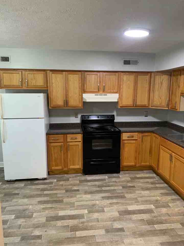 4 Davidfield Cv - Photo 3 of 10