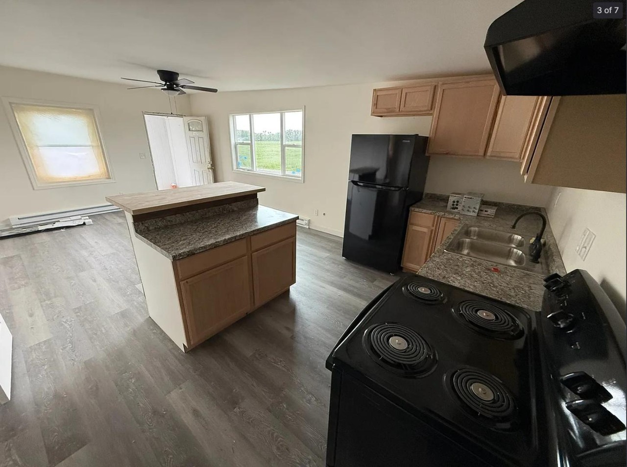 1009 3rd St Nw - Photo 3 of 8