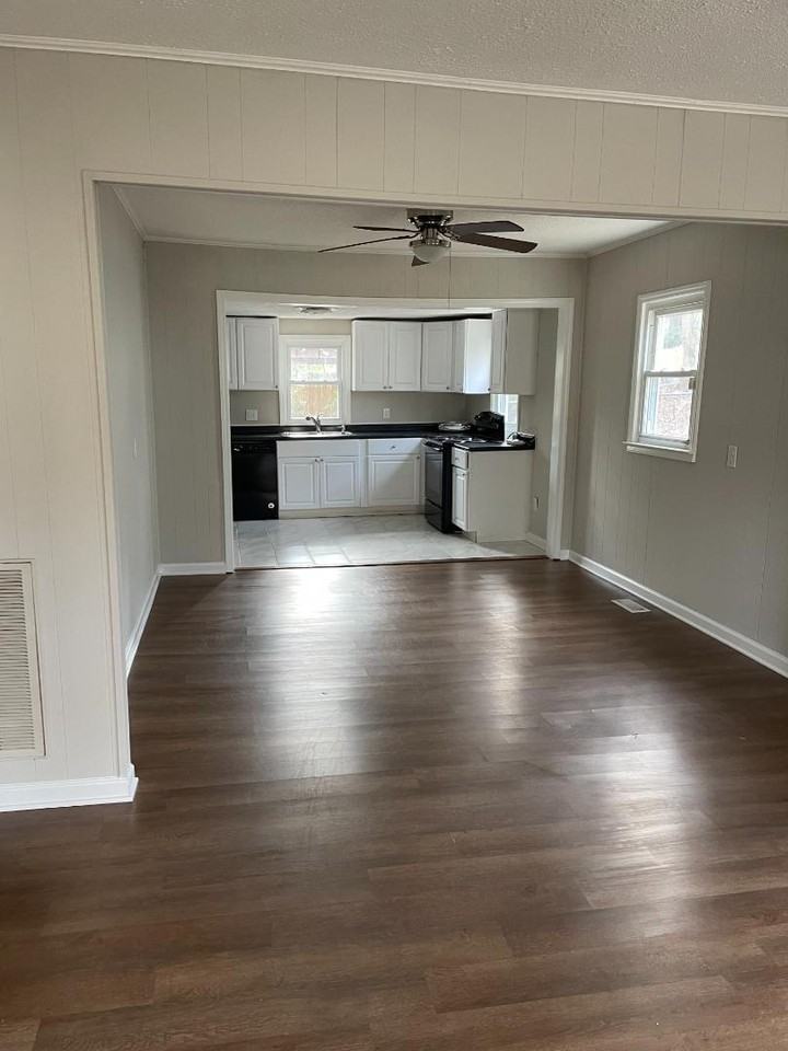 1405 W Walnut Ave - Photo 6 of 11