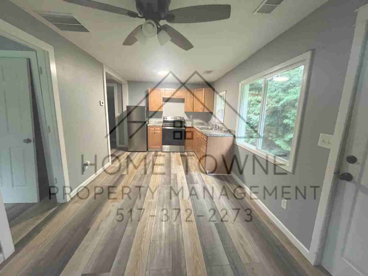 600 W Hodge Ave - Photo 7 of 11
