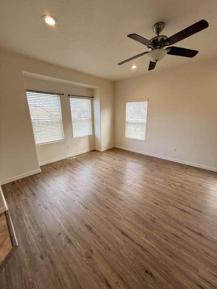 8825 N Jefferson Dr - Photo 6 of 11