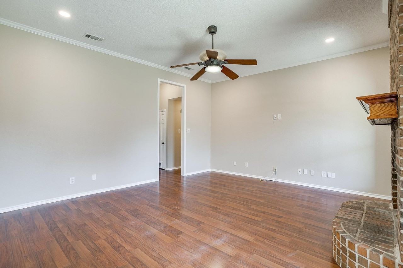 837 Nw Park Meadow Ln - Photo 7 of 20